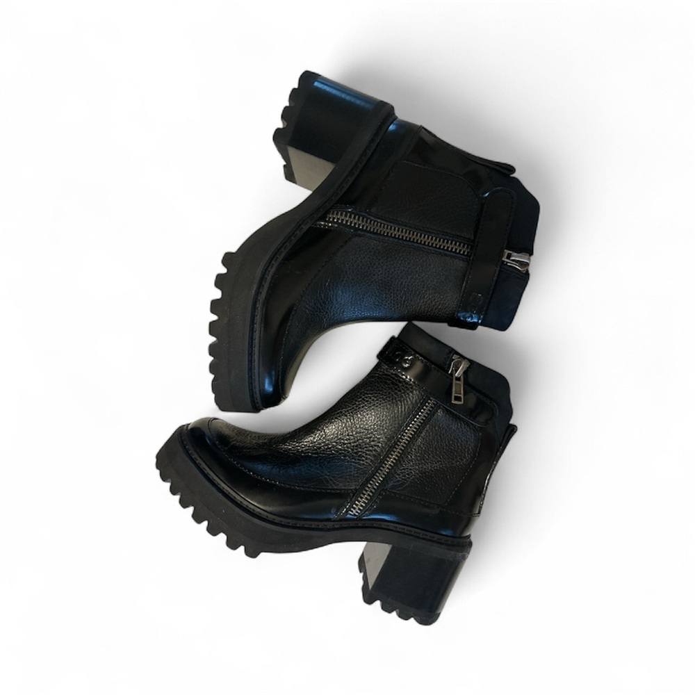 NEVER WORN! See By Chloe Black Ankle Boot